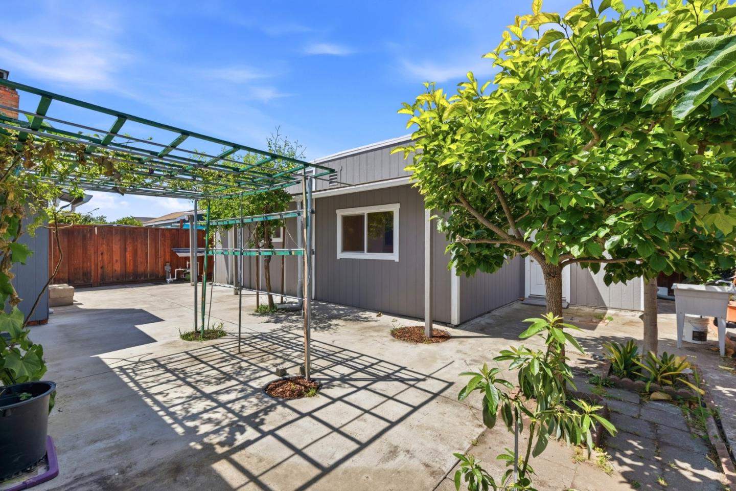 Property photo 38