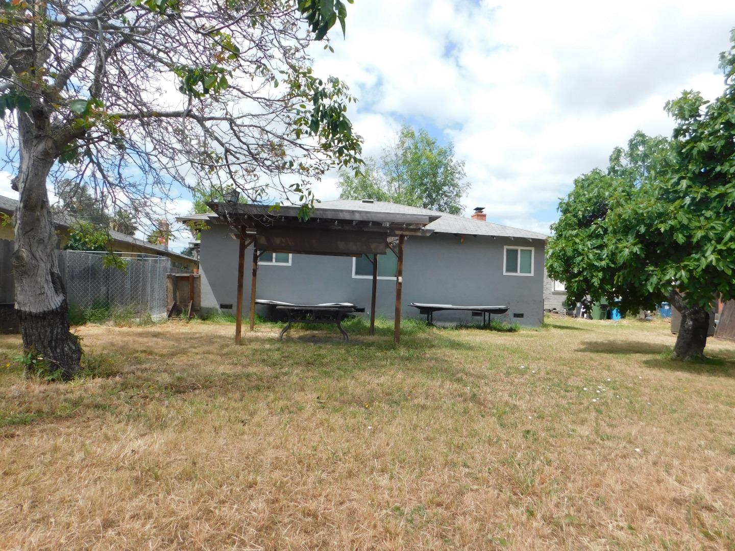 Property photo 34