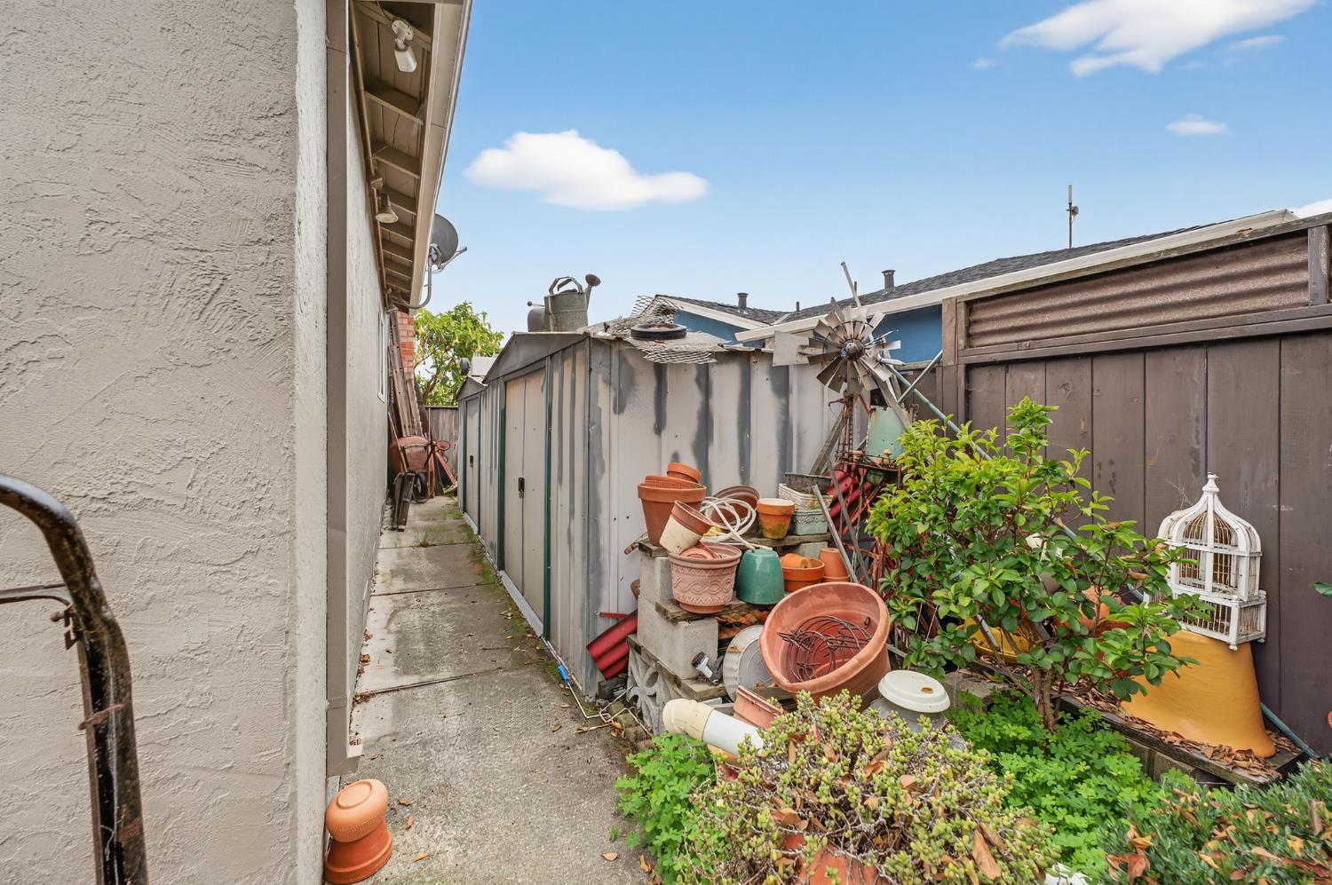 Property photo 35