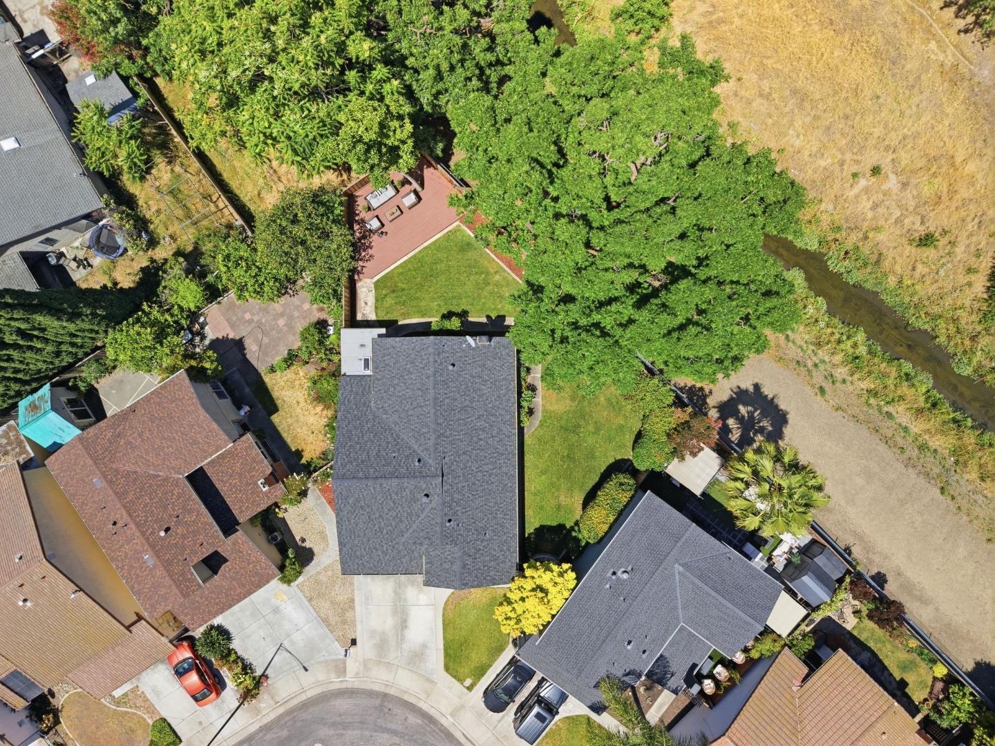 Property photo 31