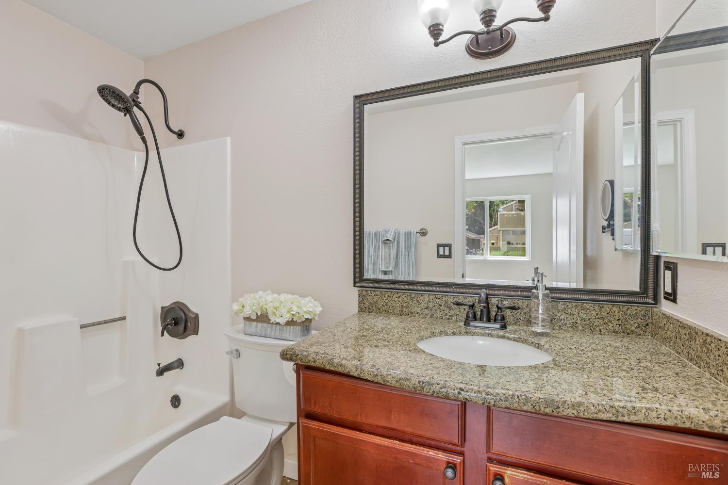 Property photo 34