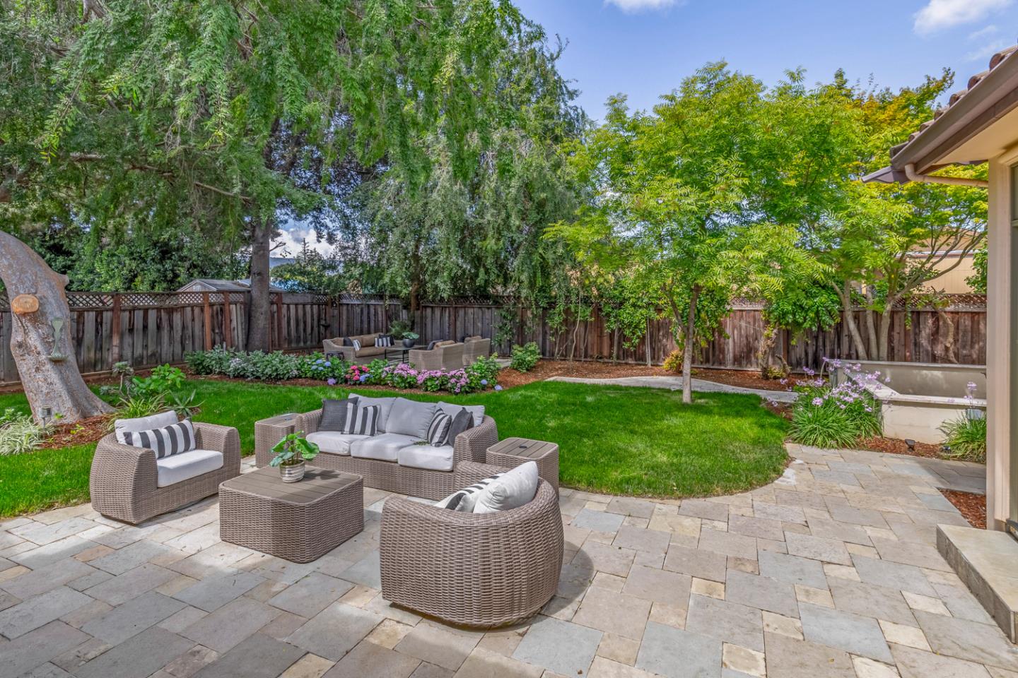 Property photo 31