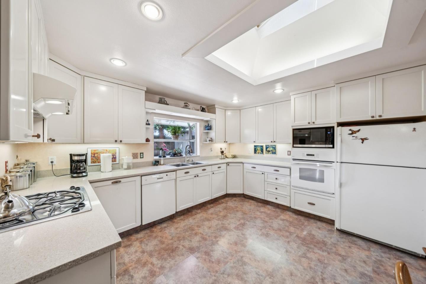 Property photo 34