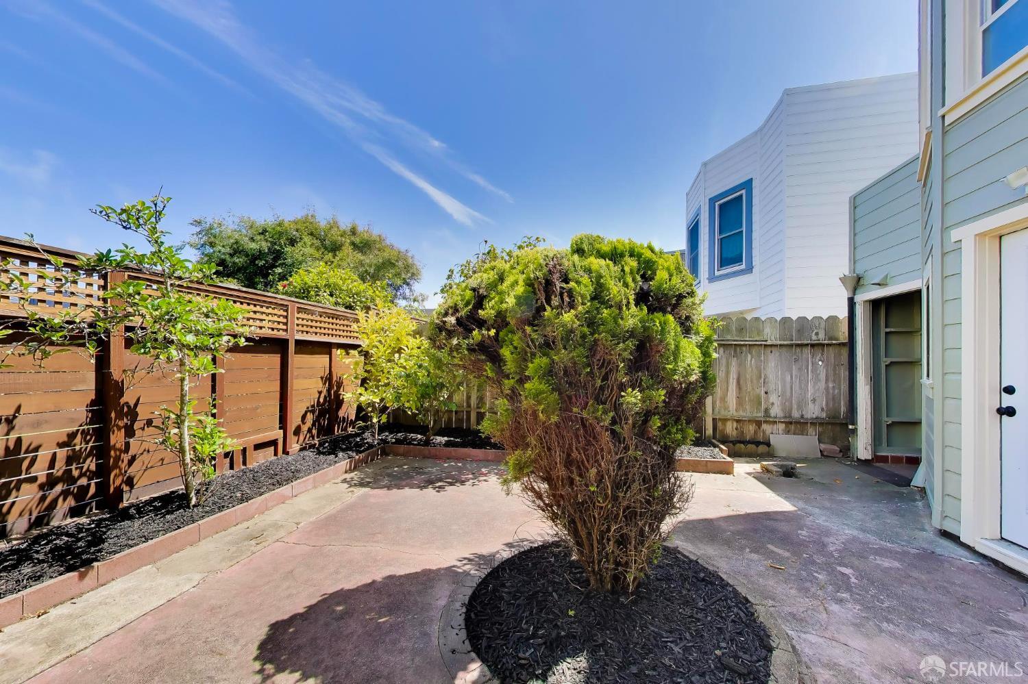 Property photo 37