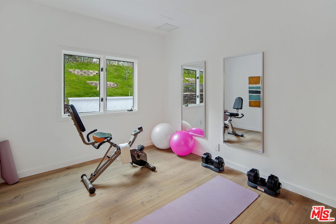 Property photo 37