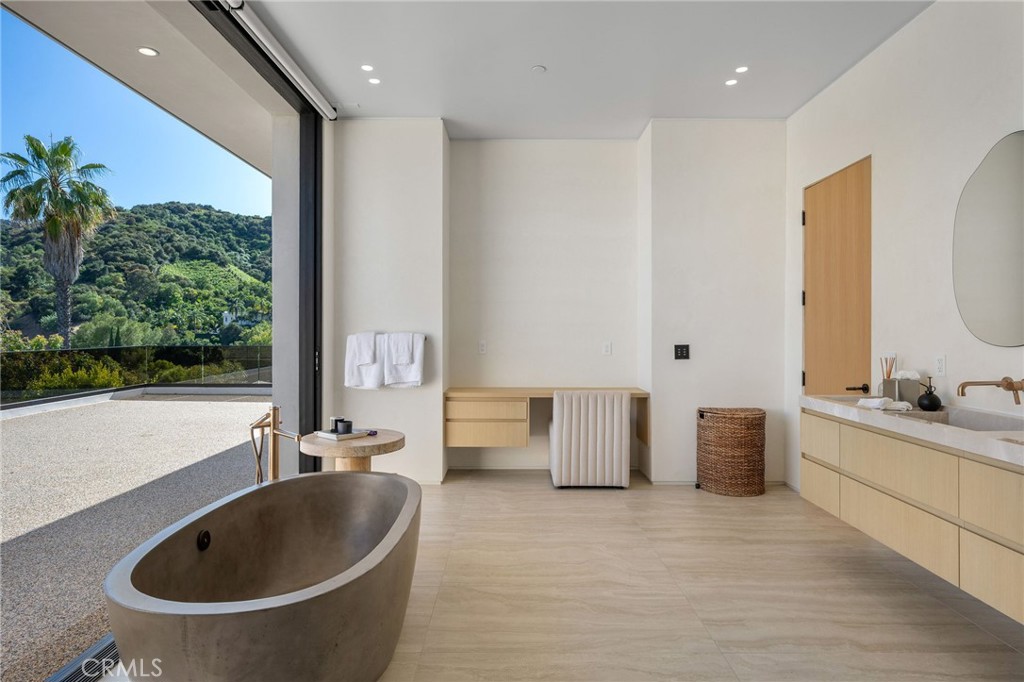 Property photo 51