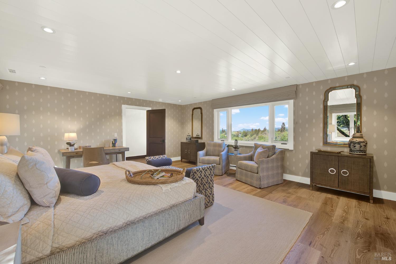 Property photo 50