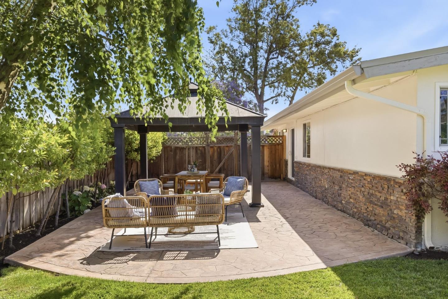 Property photo 32