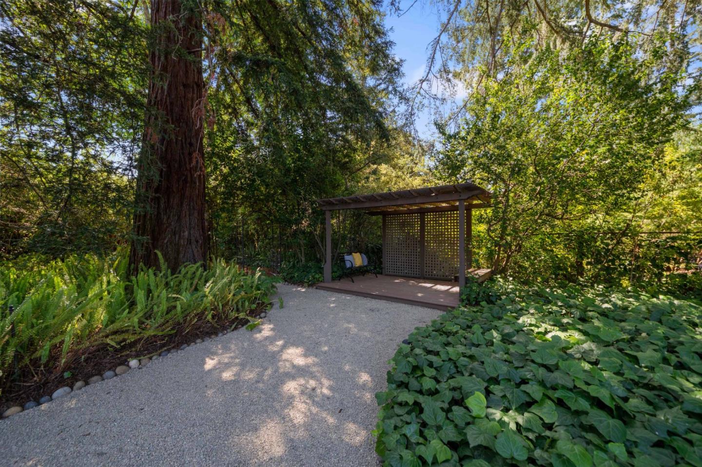 Property photo 25
