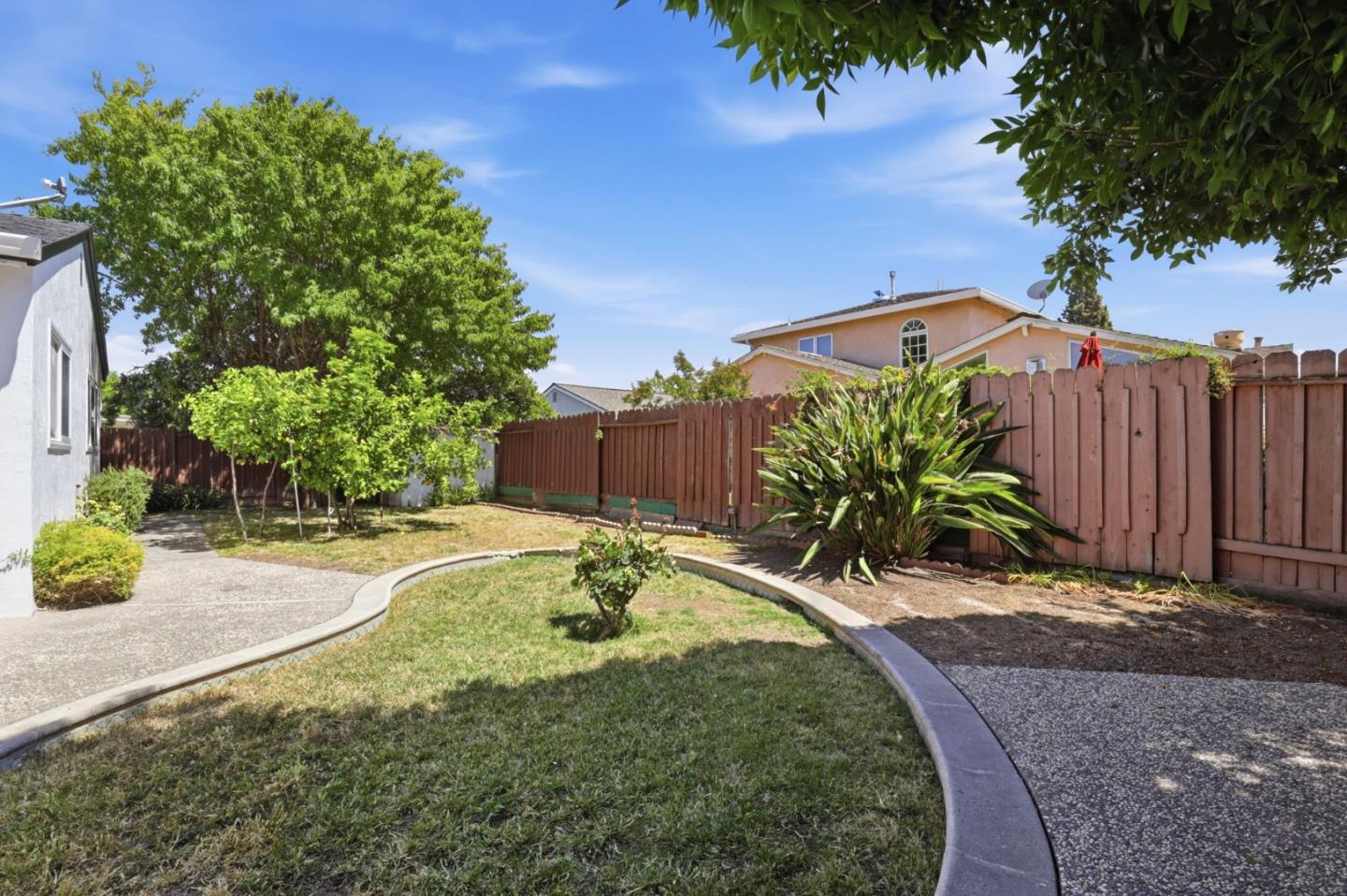 Property photo 36