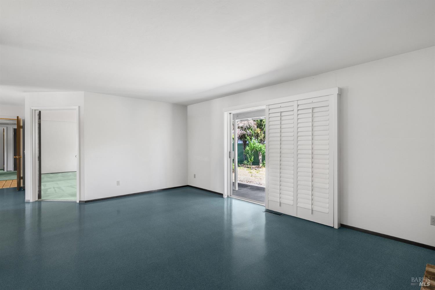 Property photo 35
