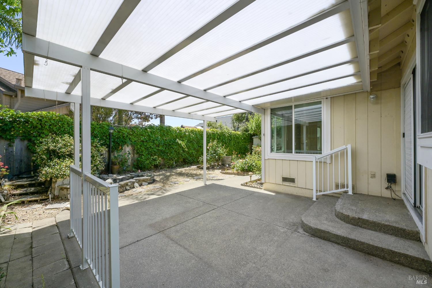 Property photo 32