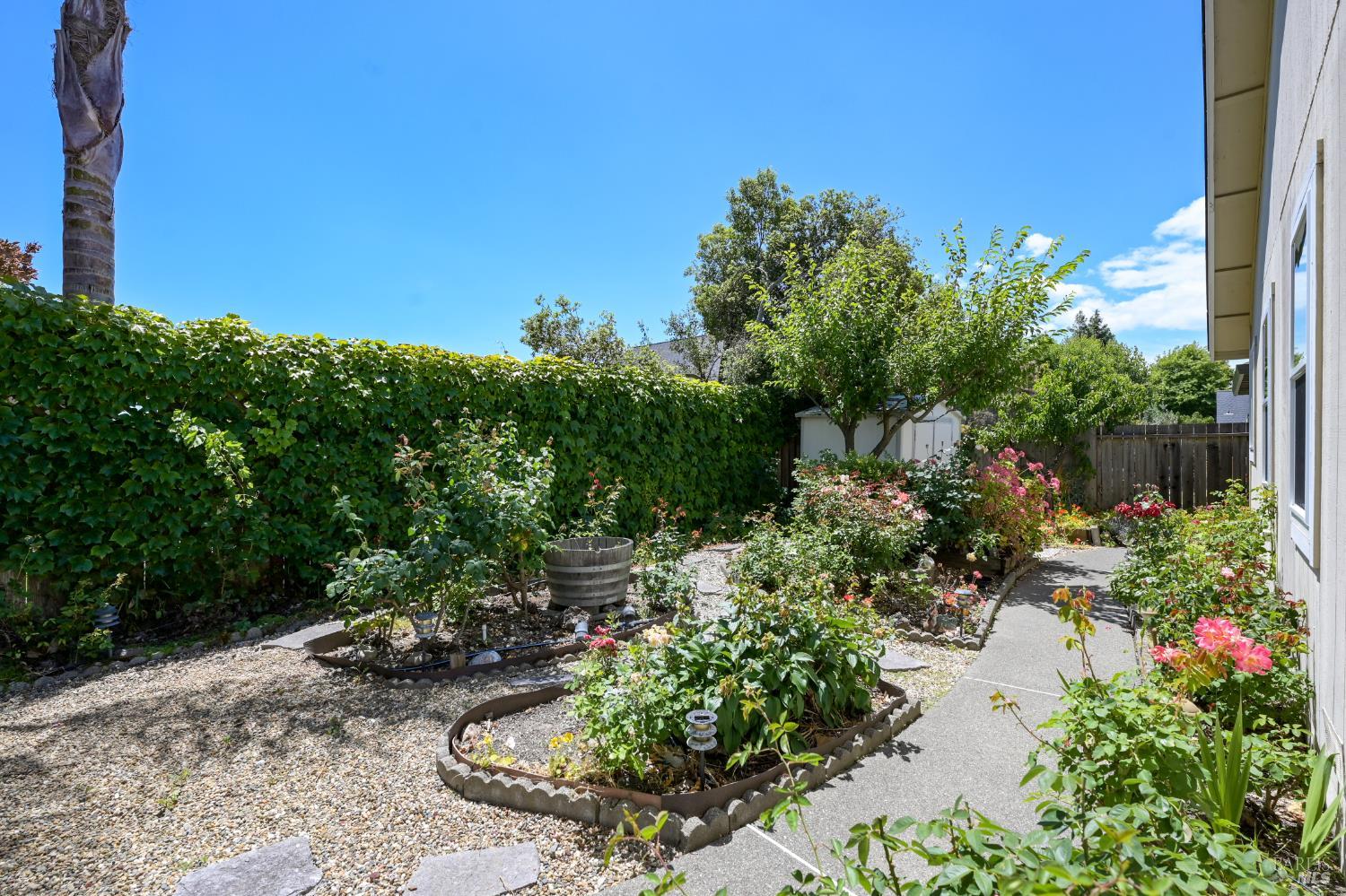 Property photo 33