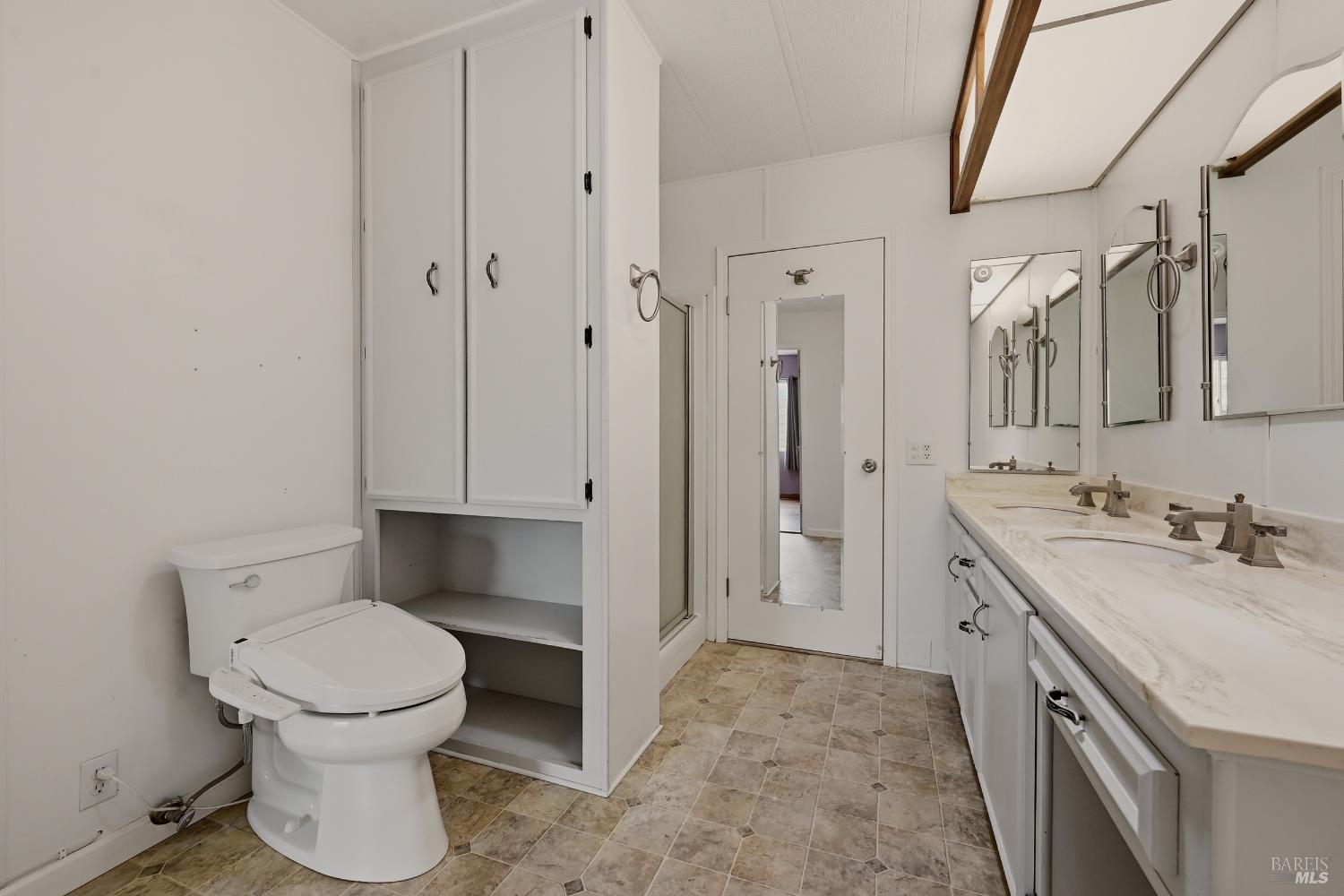 Property photo 35