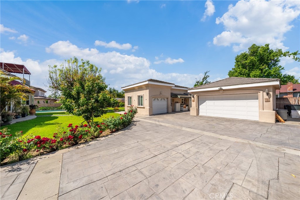 Property photo 38