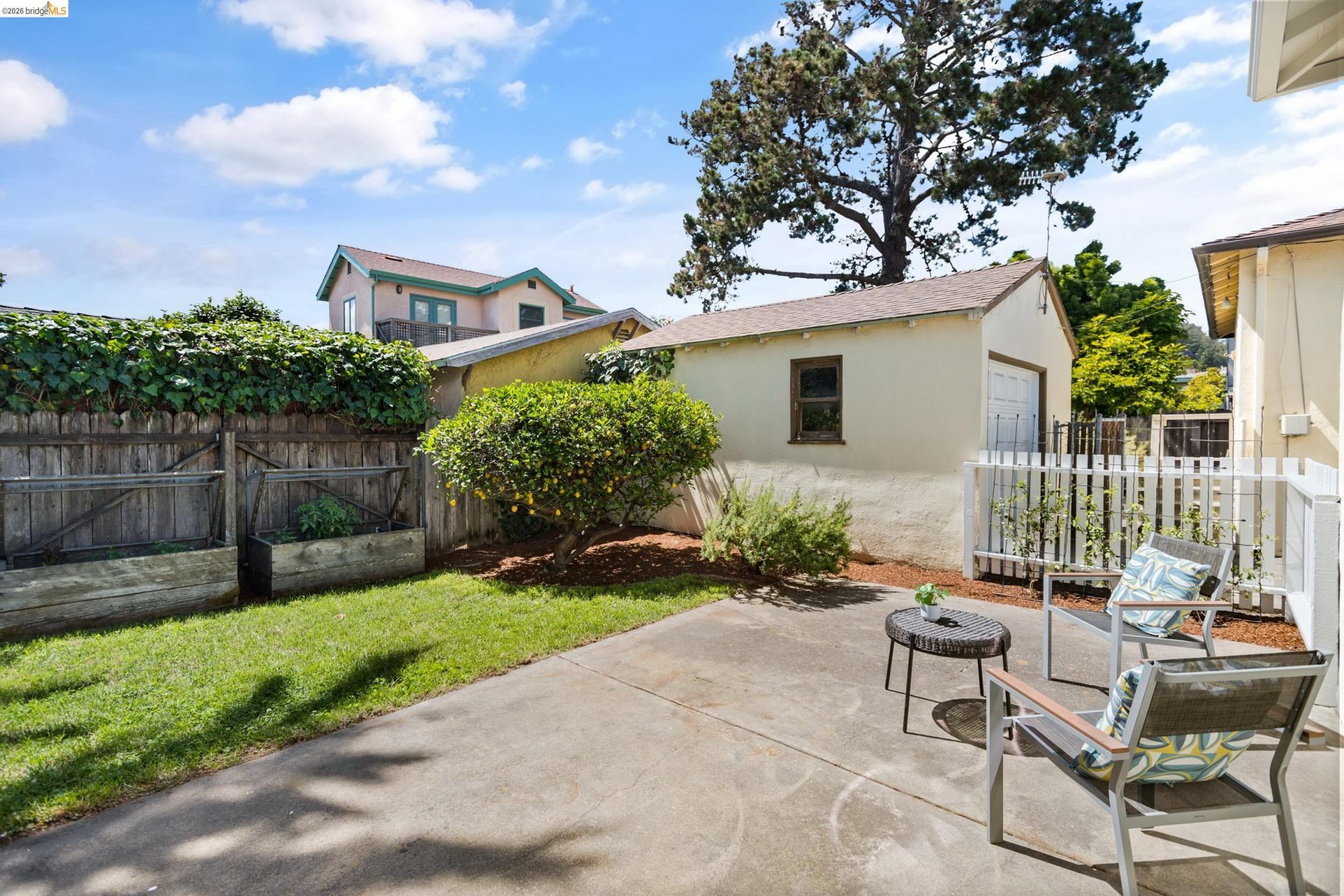 Property photo 25