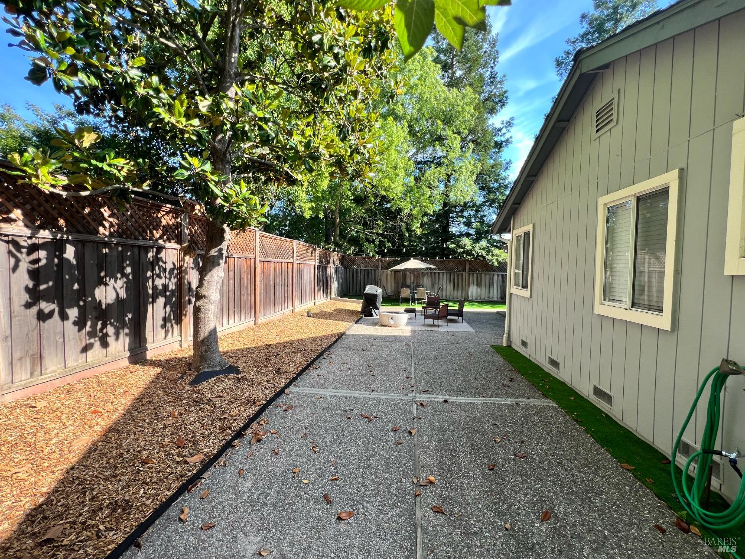 Property photo 32