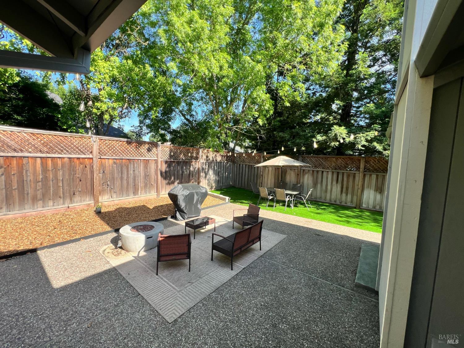 Property photo 33