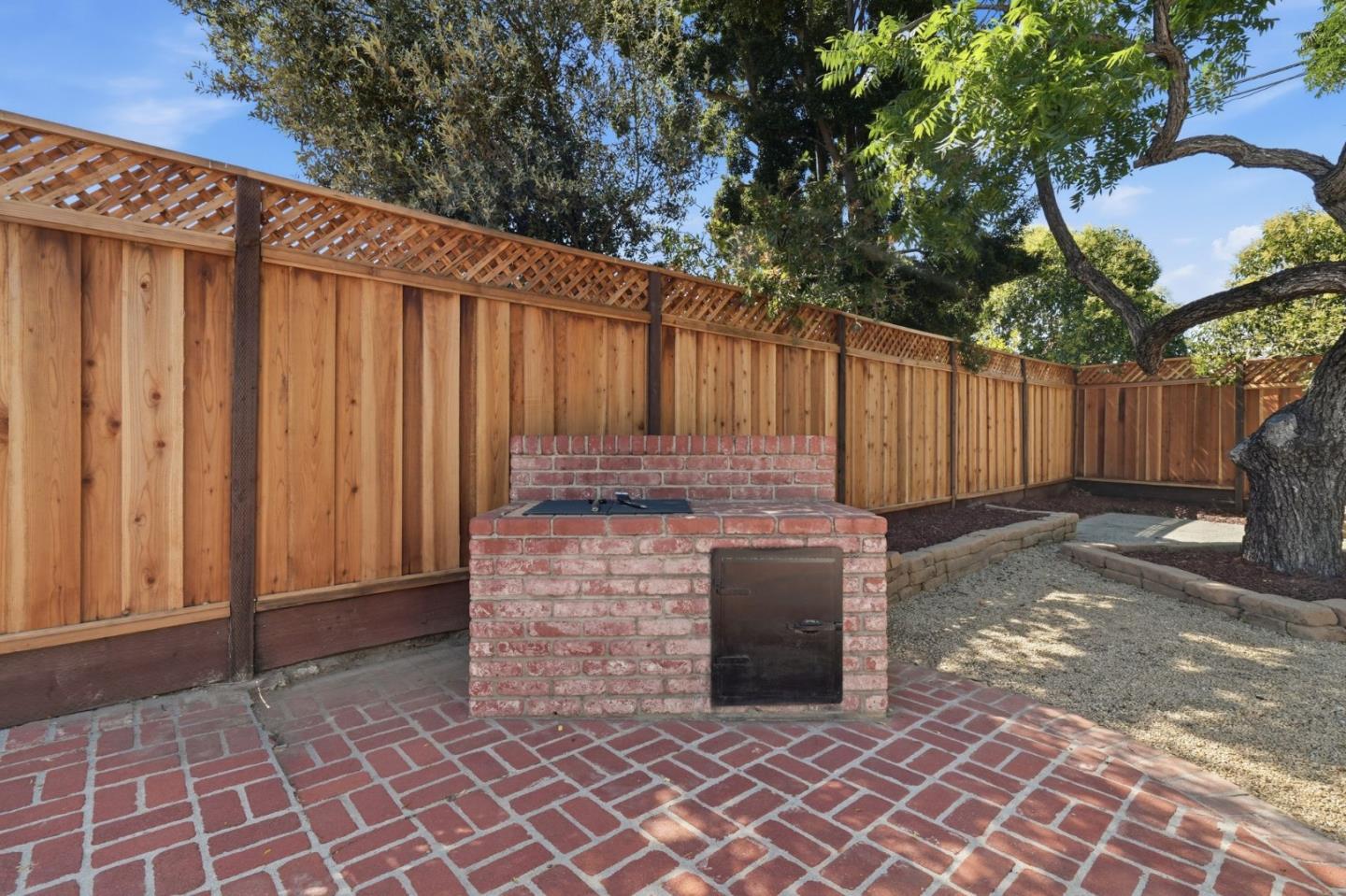 Property photo 38