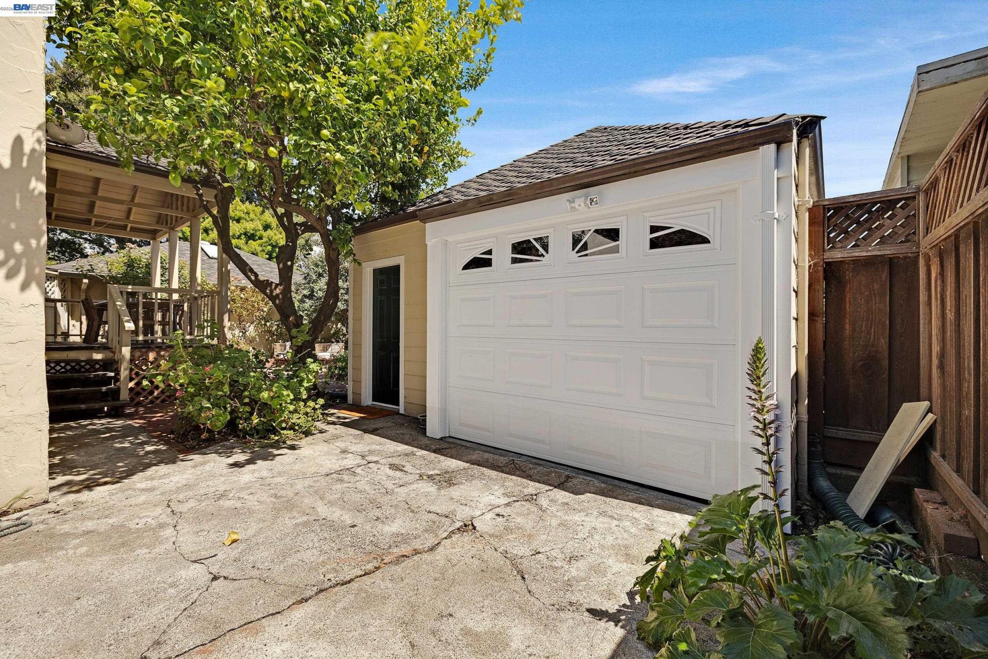 Property photo 31
