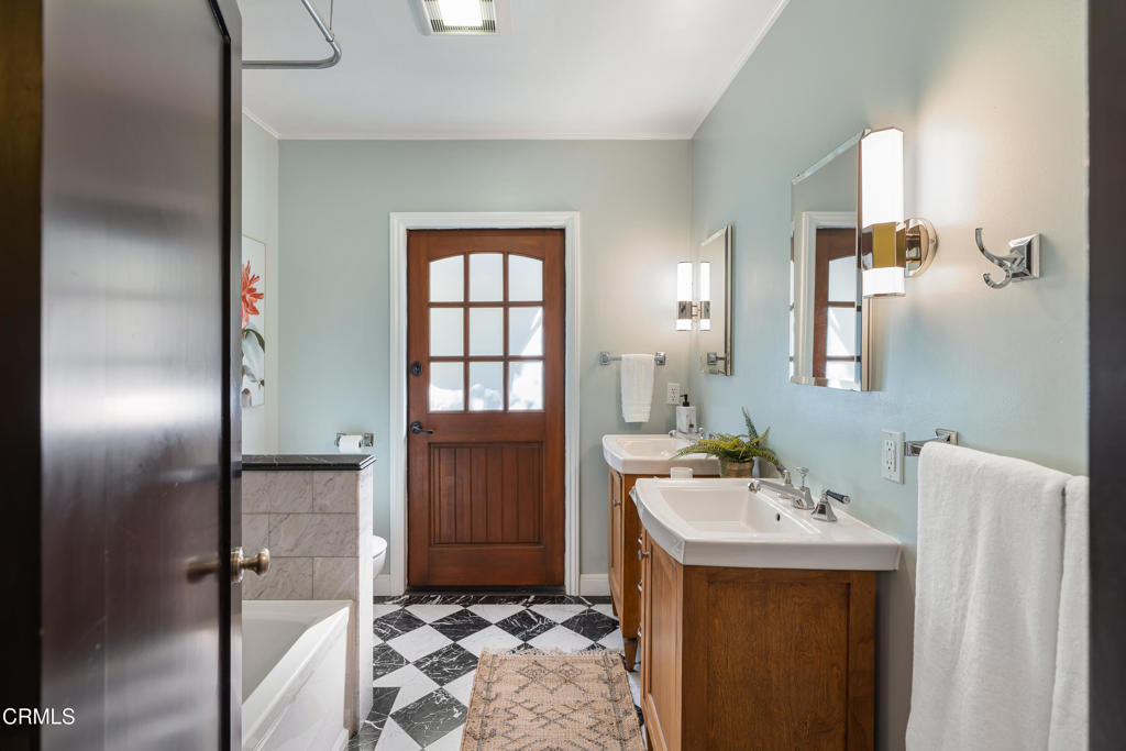 Property photo 40