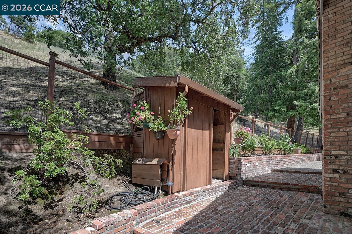 Property photo 43