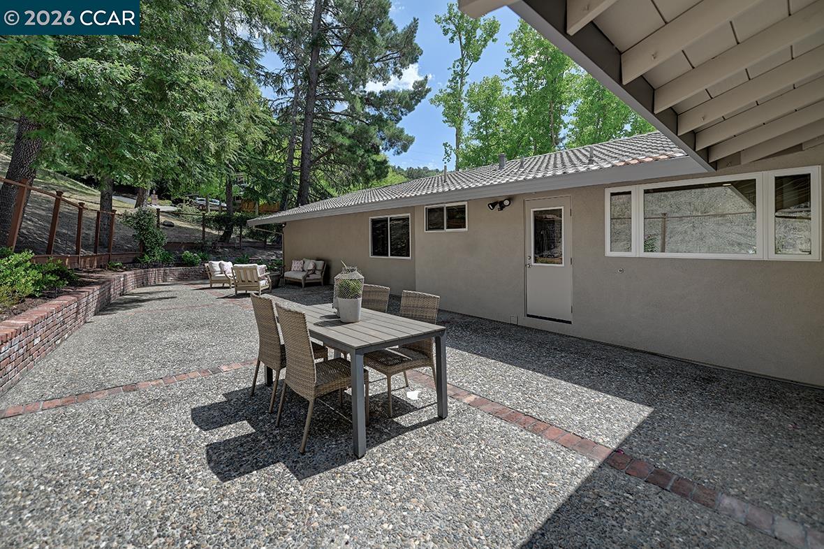 Property photo 44