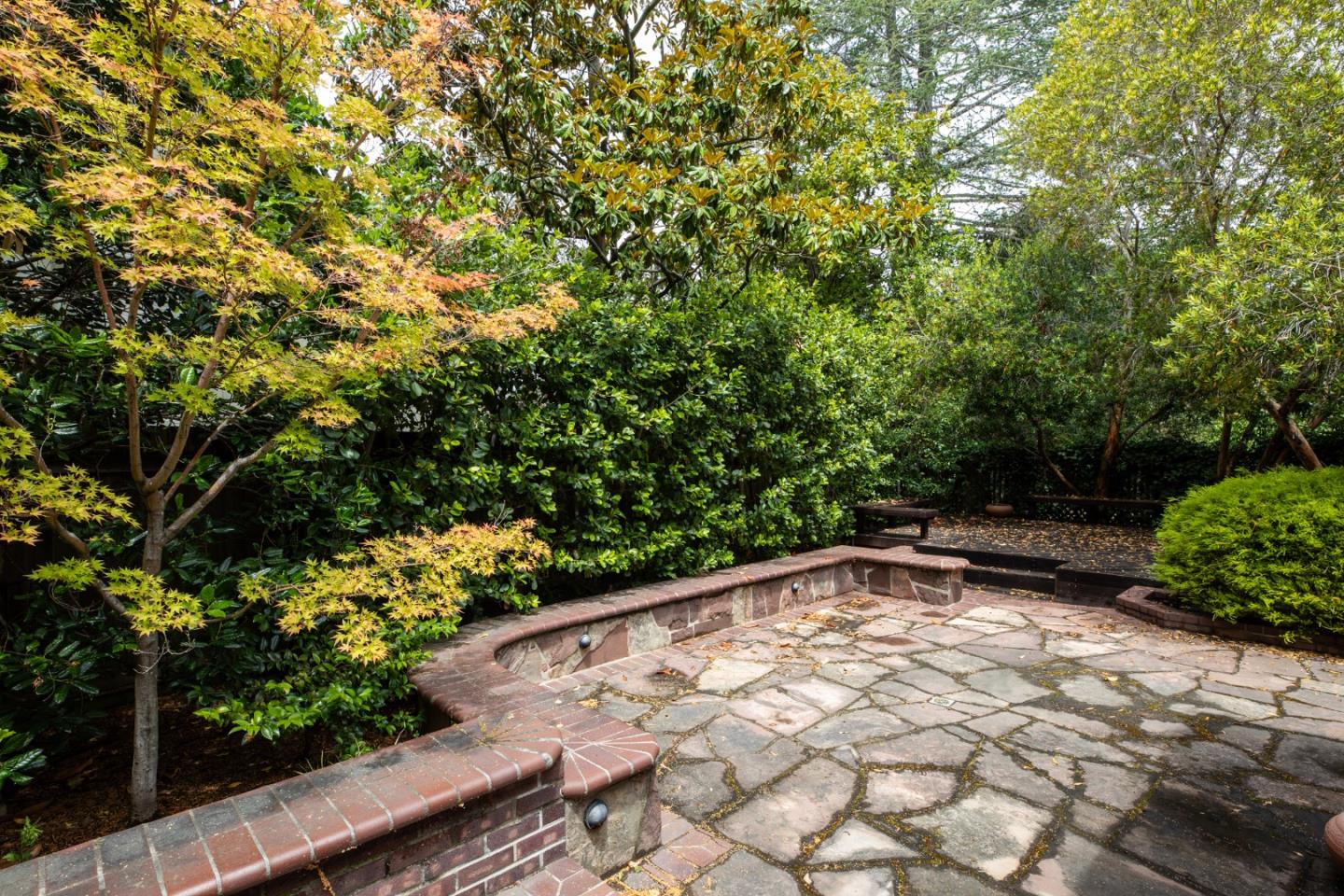 Property photo 25