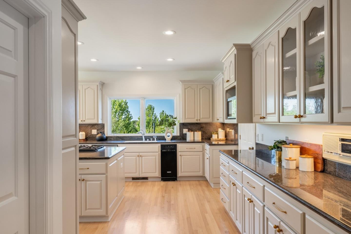 Property photo 45