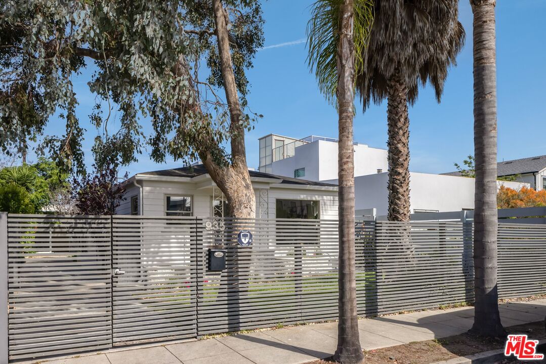 Property photo 25