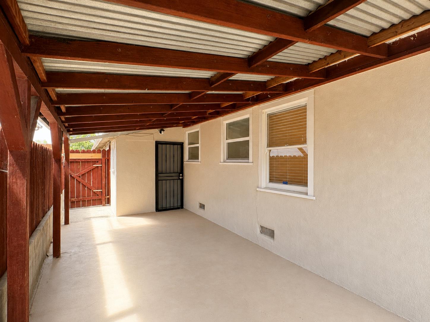 Property photo 33