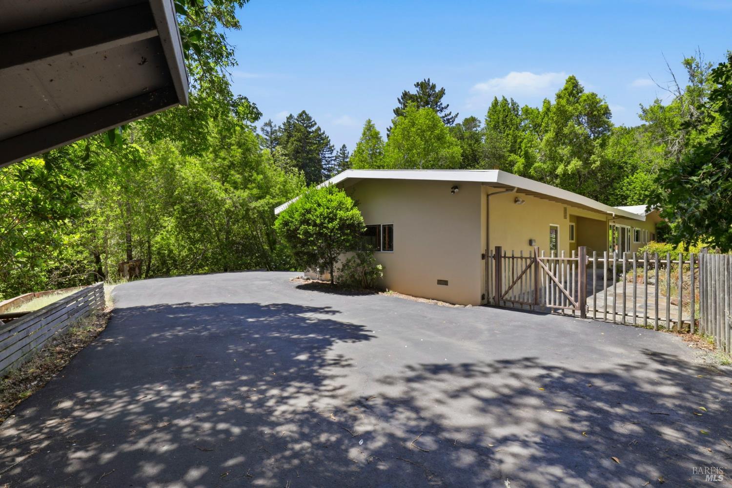 Property photo 35