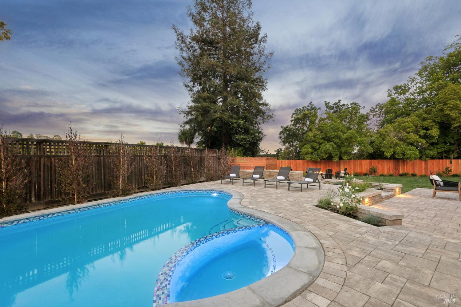 Property photo 25