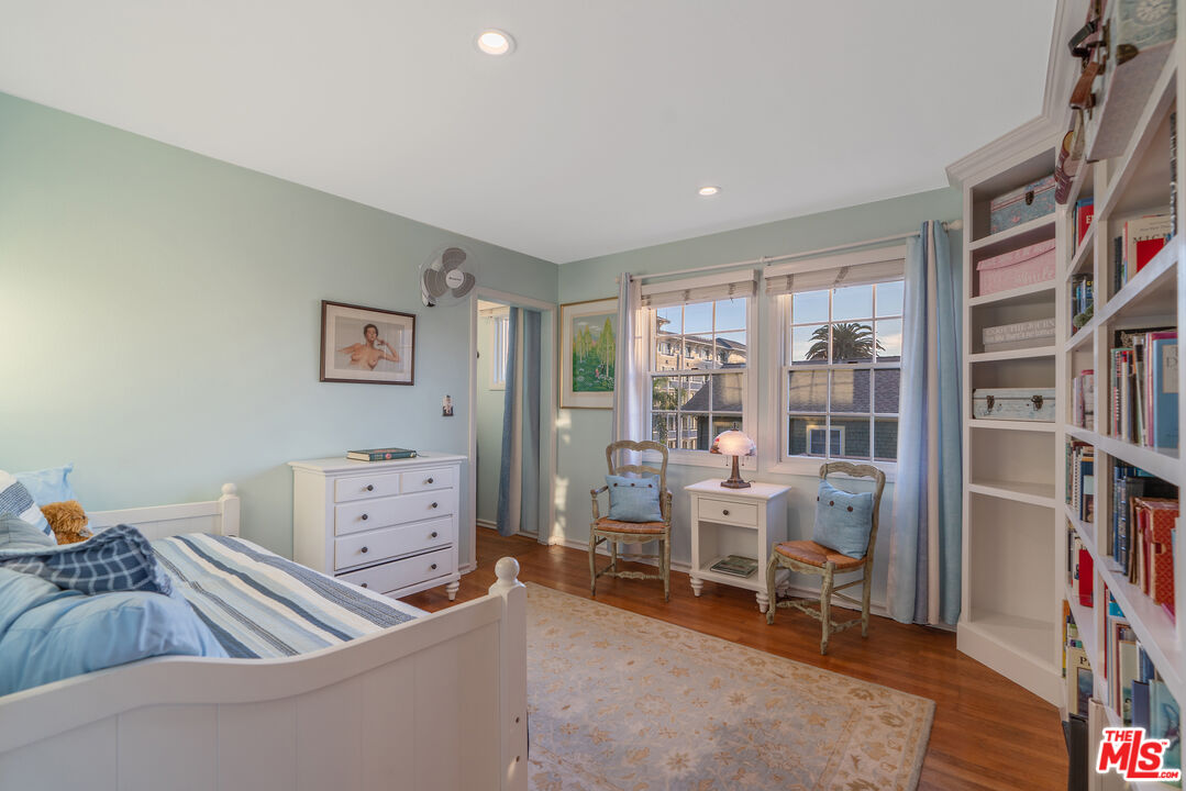 Property photo 37