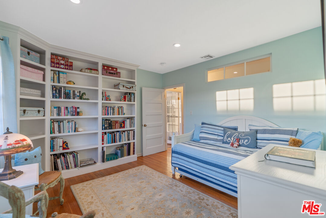 Property photo 38