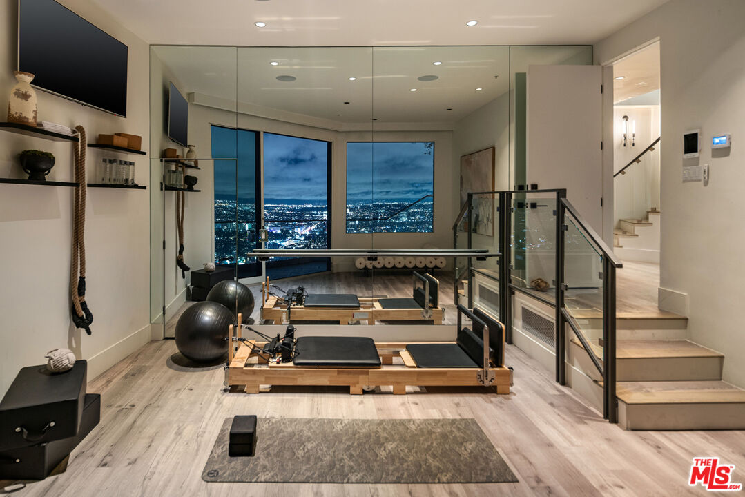 Property photo 35