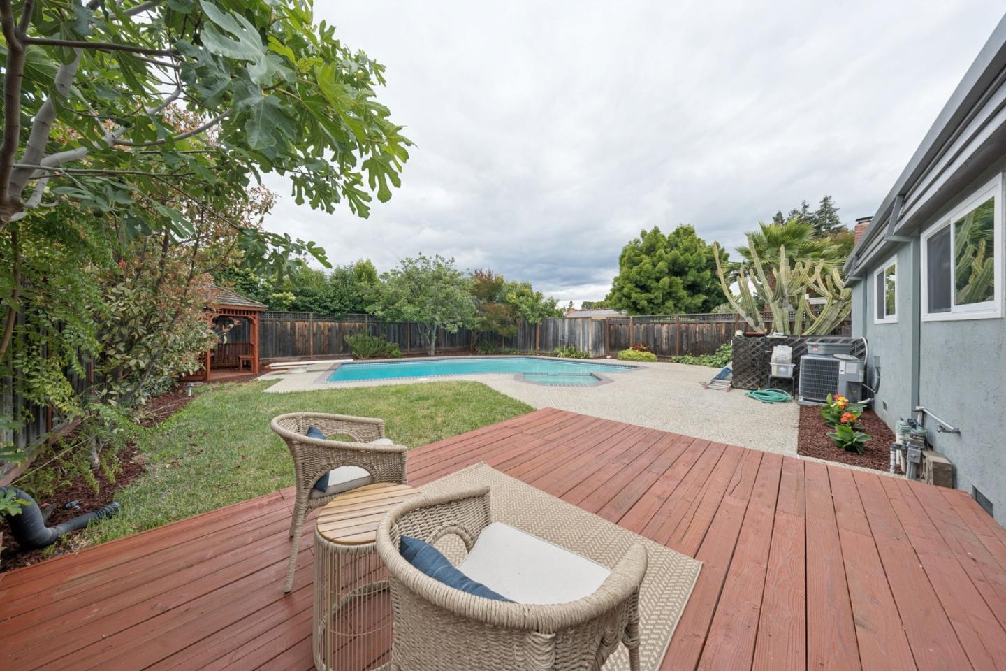 Property photo 35