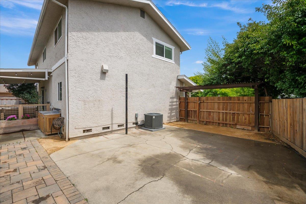 Property photo 51