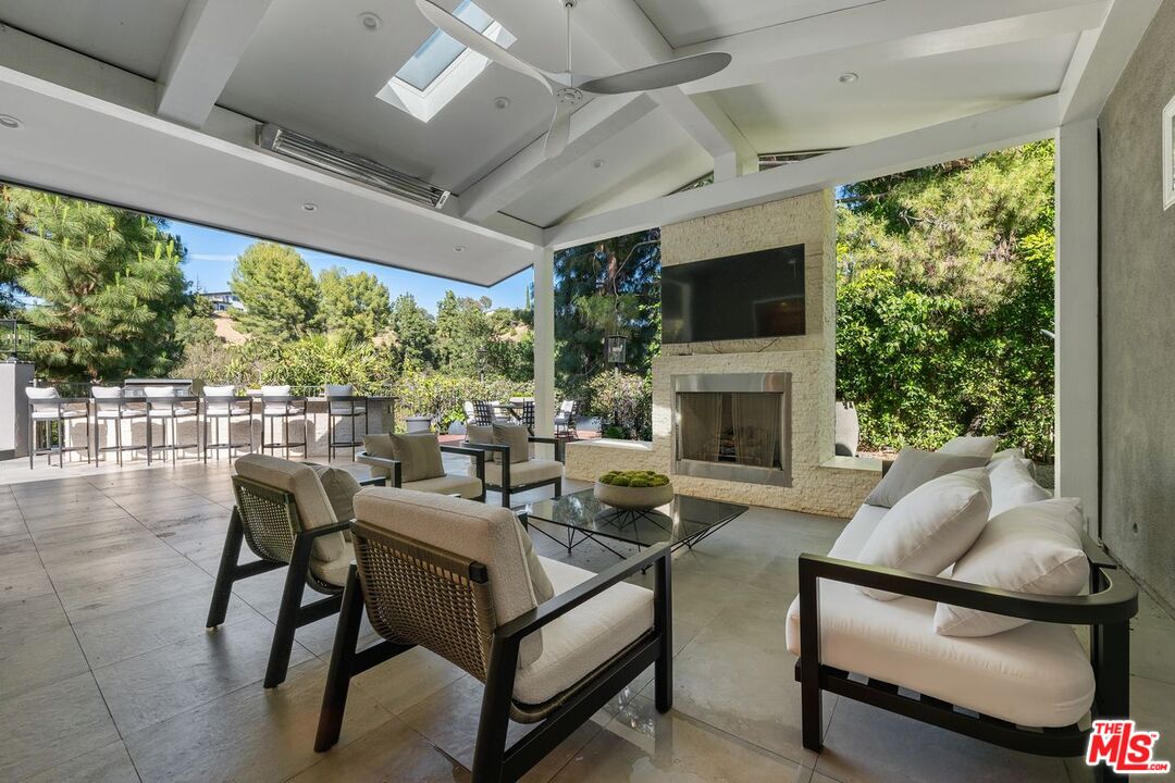 Property photo 25