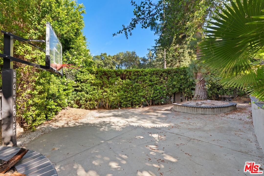 Property photo 30