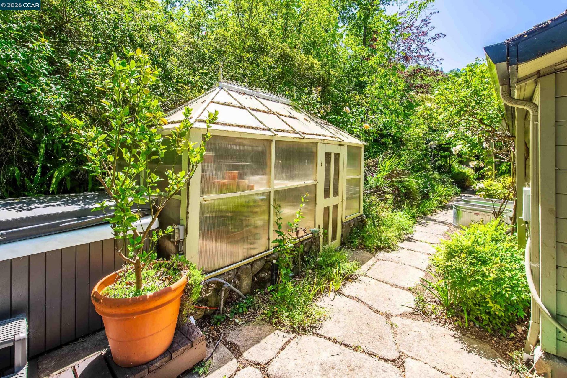 Property photo 38