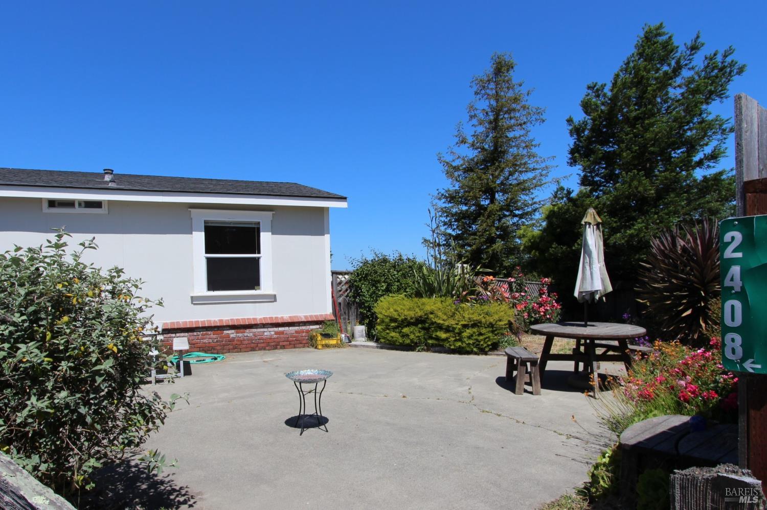 Property photo 33