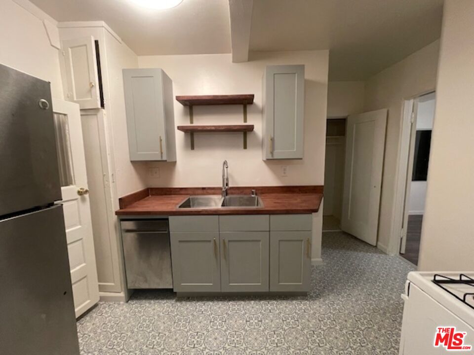 Property photo 45