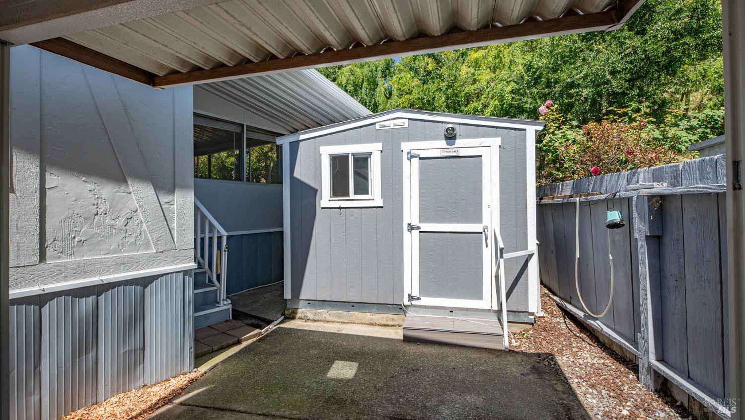 Property photo 44