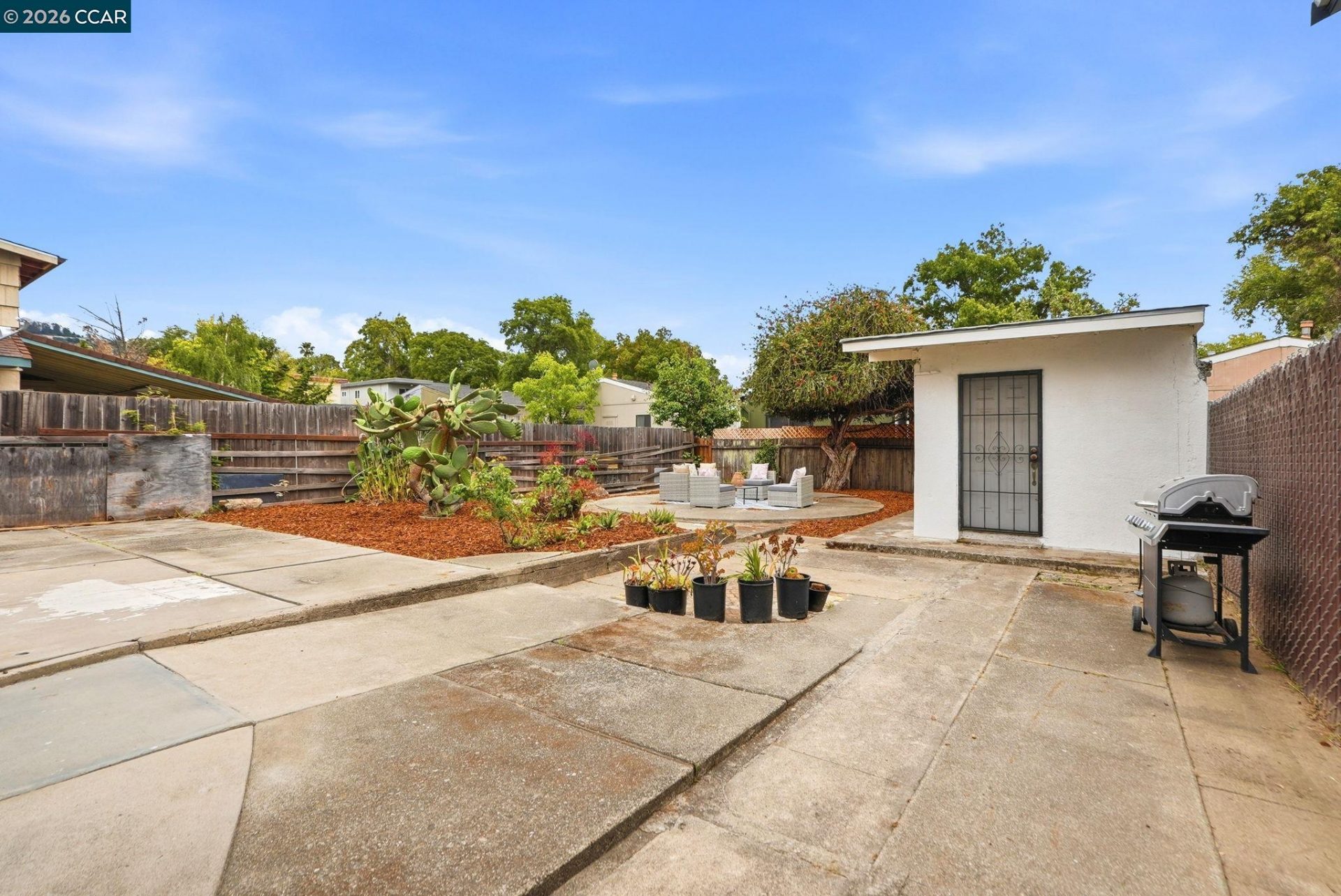 Property photo 33