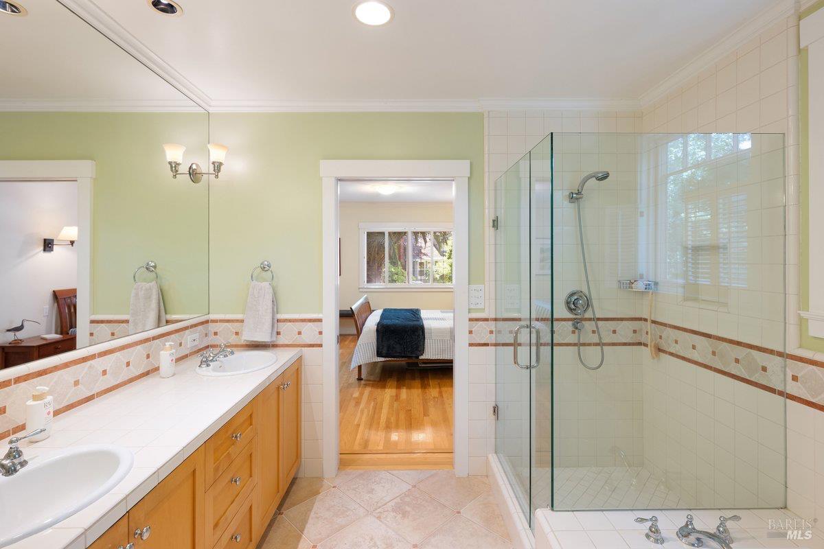 Property photo 43