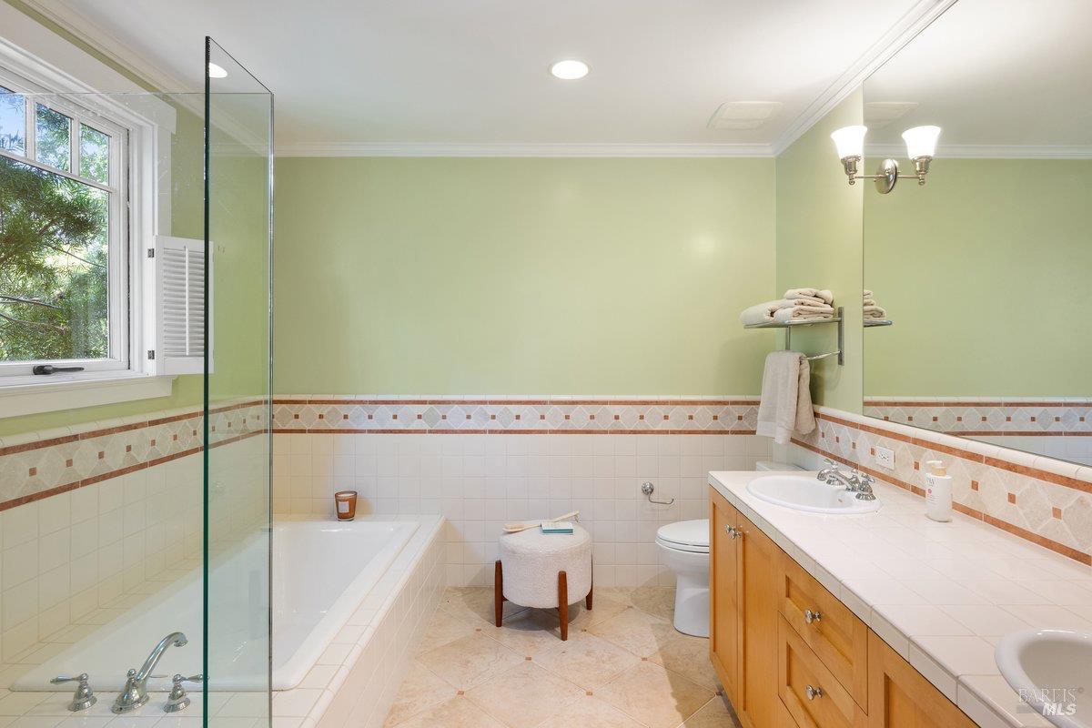 Property photo 44