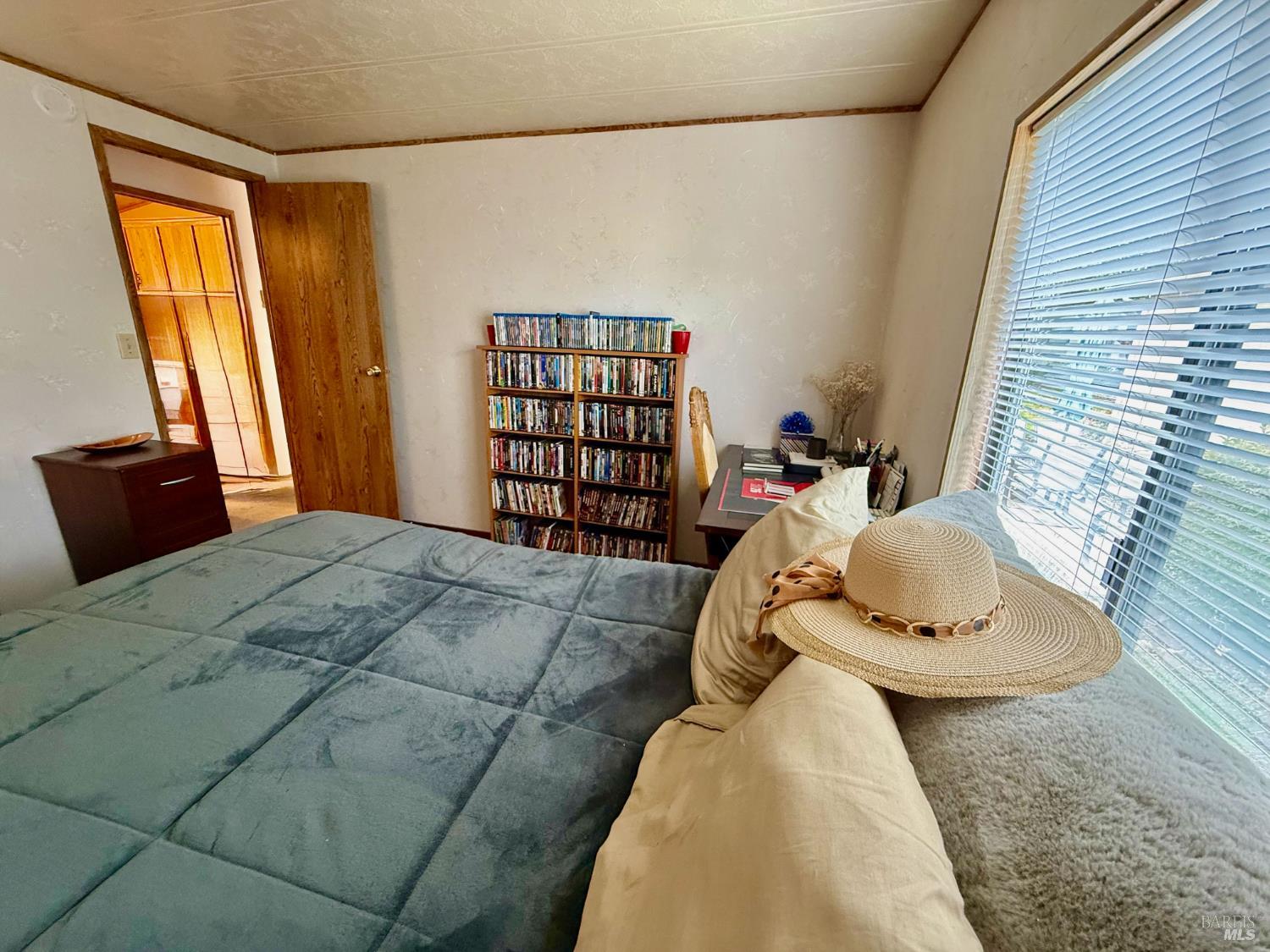 Property photo 28