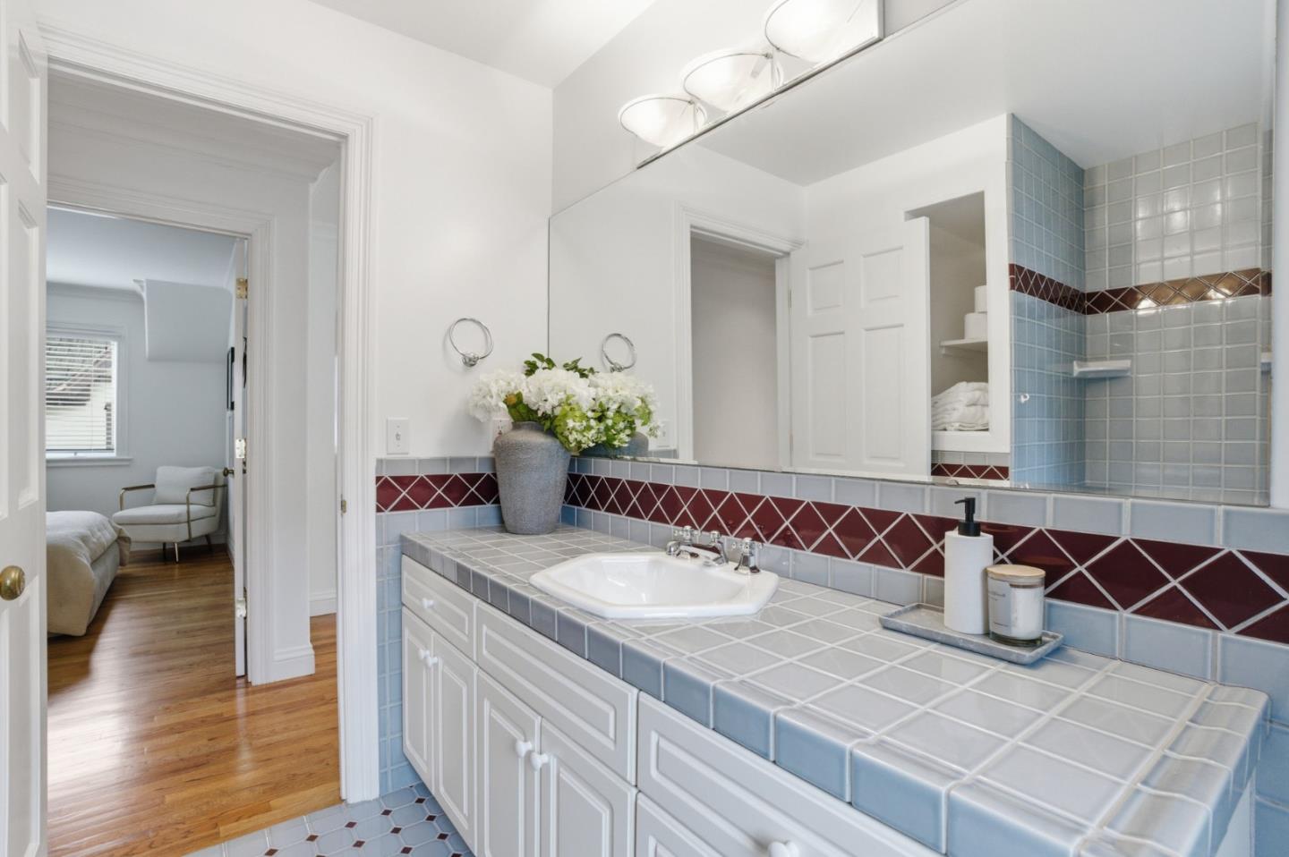 Property photo 35