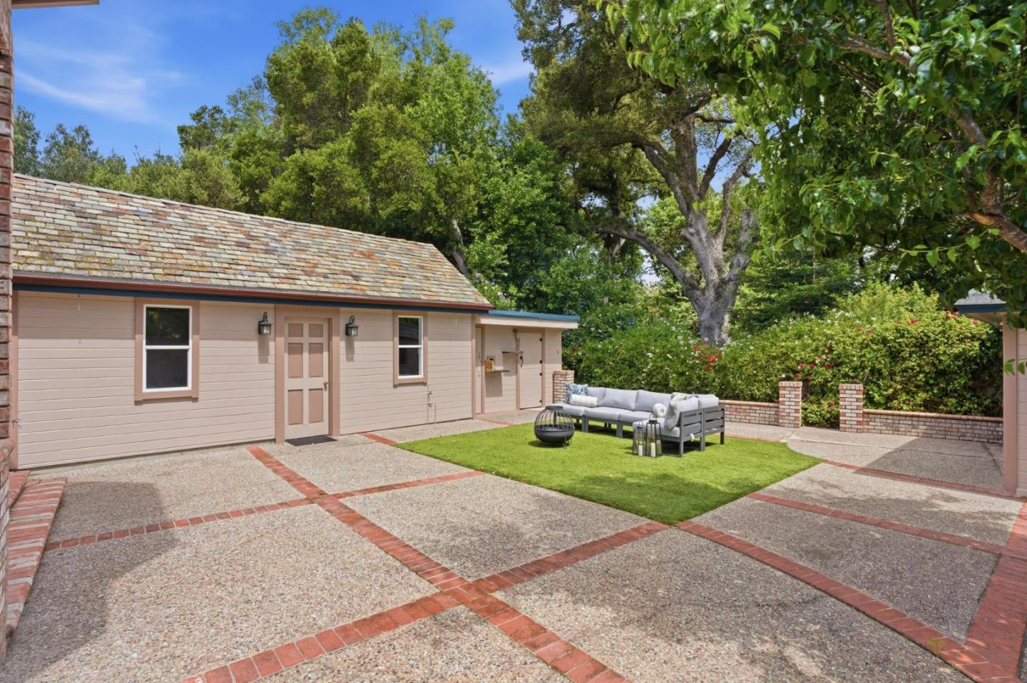 Property photo 42